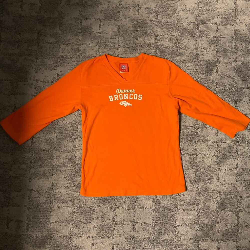 NFL for her‎ Denver Bronco quarter sleeve to size XL